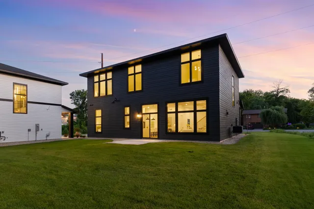 $1,174,000 | 504 North Maple Street, Chaska, MN 55318