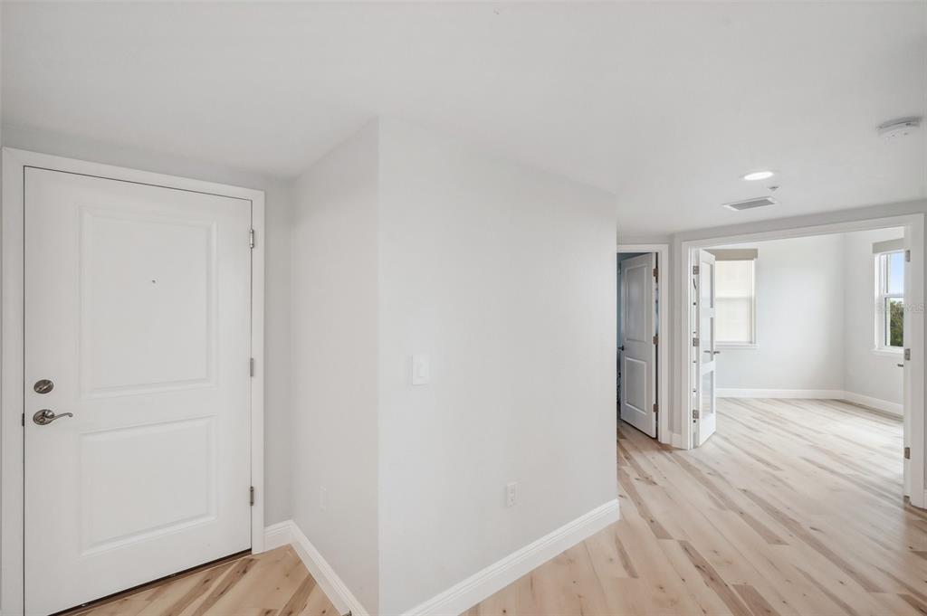 960 Starkey Road, Unit 10301 Largo, FL 33771 - Photo 27 of 48 Gallery Image 27