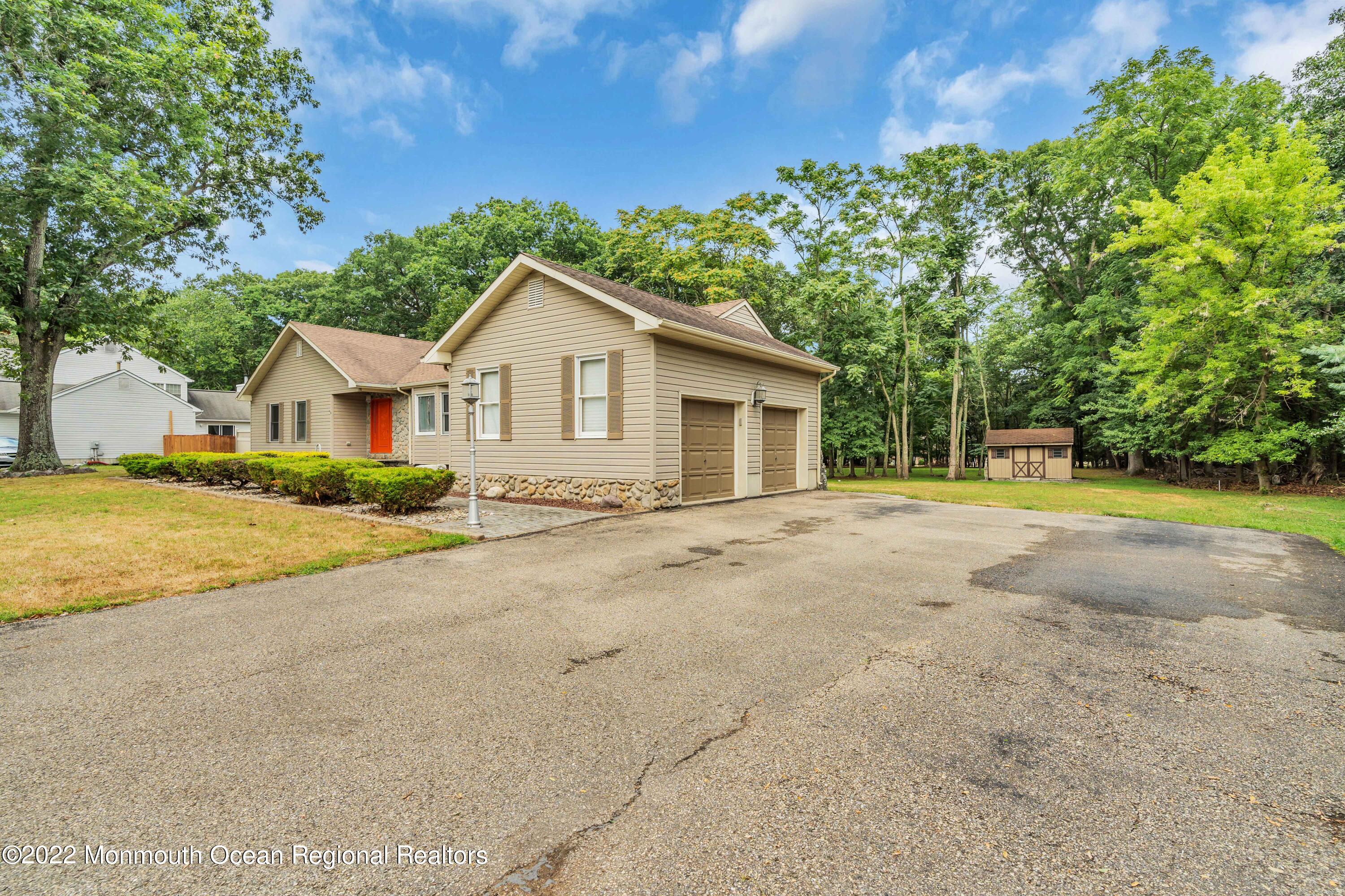 716 Hyson Road Jackson, NJ 08527 - Photo 4 of 39 DSC07757