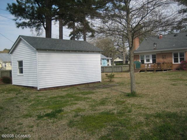 1503 Rhem Avenue New Bern, NC 28560 - Photo 12 of 13 Rear of House & Storage Building