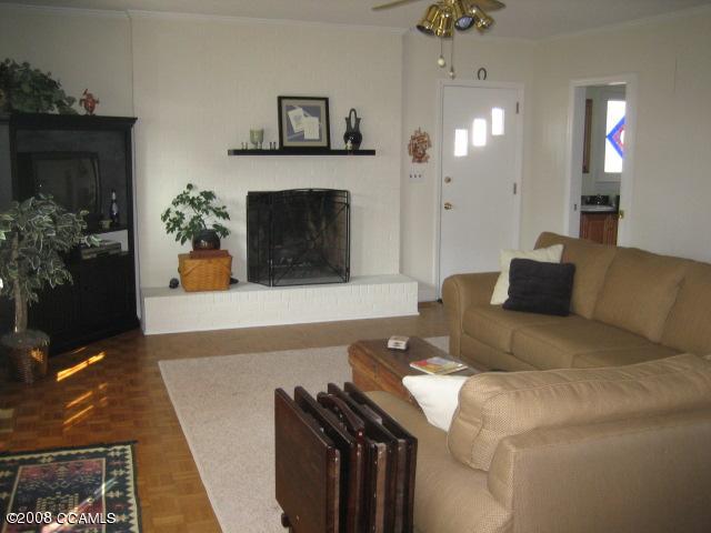 1503 Rhem Avenue New Bern, NC 28560 - Photo 8 of 13 Large Family room Off Kitchen
