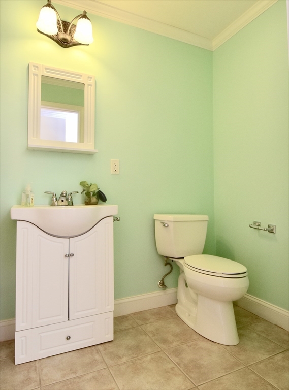 3 Enaya Circle, Unit 3 Worcester, MA 01606 - Photo 4 of 20