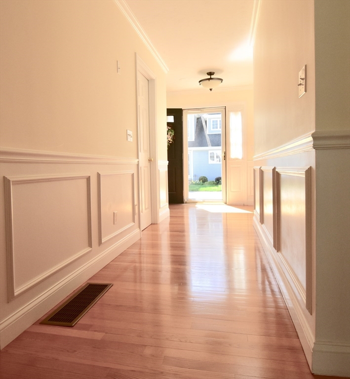 3 Enaya Circle, Unit 3 Worcester, MA 01606 - Photo 5 of 20