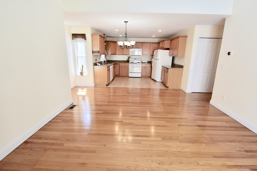 3 Enaya Circle, Unit 3 Worcester, MA 01606 - Photo 9 of 20
