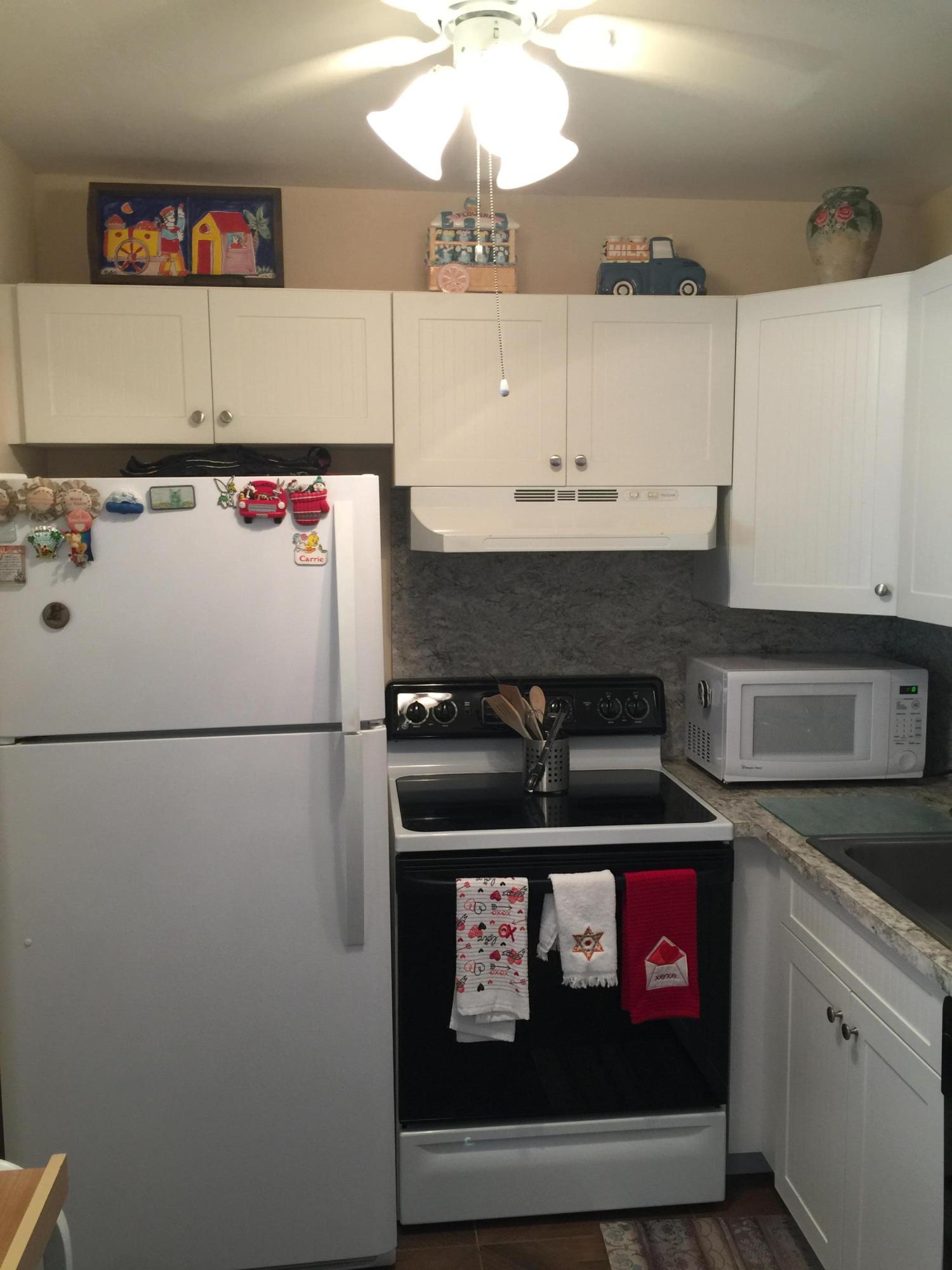 51 Fanshaw B Boca Raton, FL 33434 - Photo 6 of 31 IMG_4911