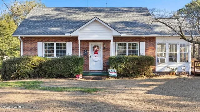 $249,000 | 909 Austin Street, Hamlet, NC 28345