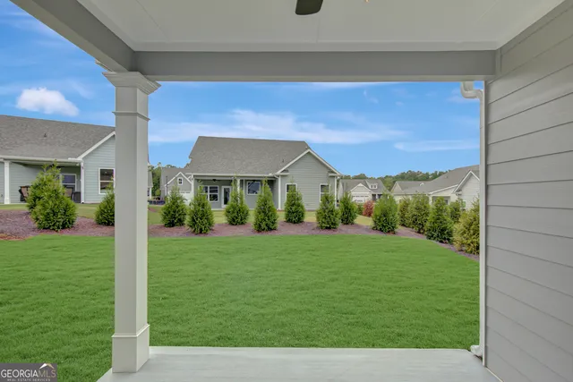 a sign that is on the side of the road