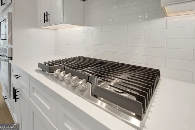 a close view of stove top oven