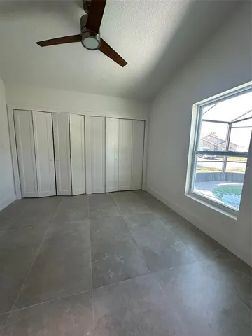 a view of yard with tree