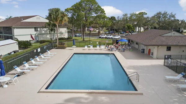 $2,650 | 6327 Chasewood Drive, Unit E, Jupiter, FL 33458