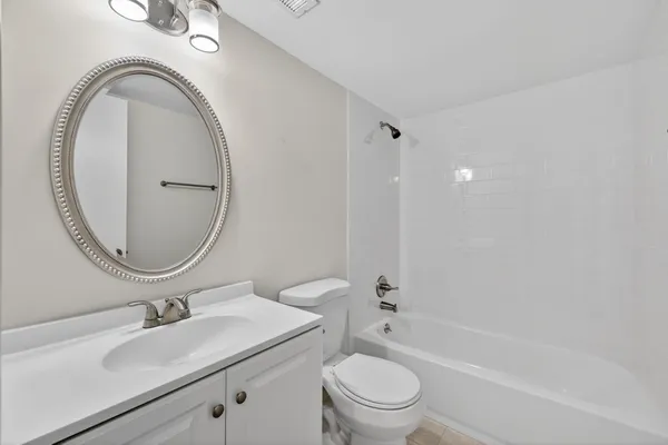 $2,650 | 6327 Chasewood Drive, Unit E, Jupiter, FL 33458