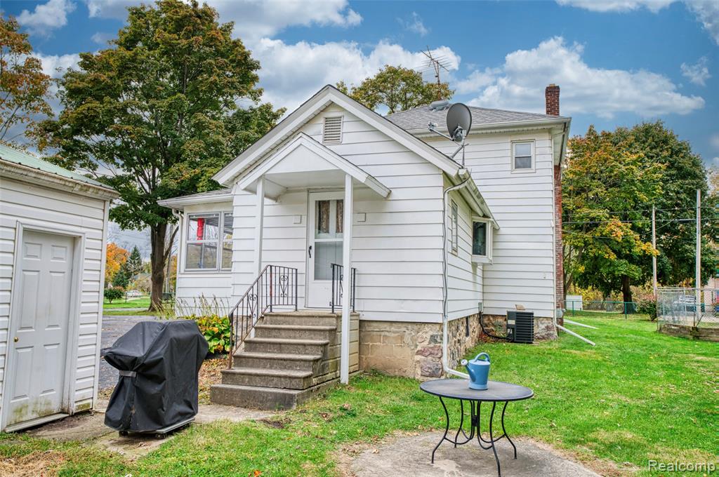 421 West Street Howell, MI 48843 - Photo 26 of 28