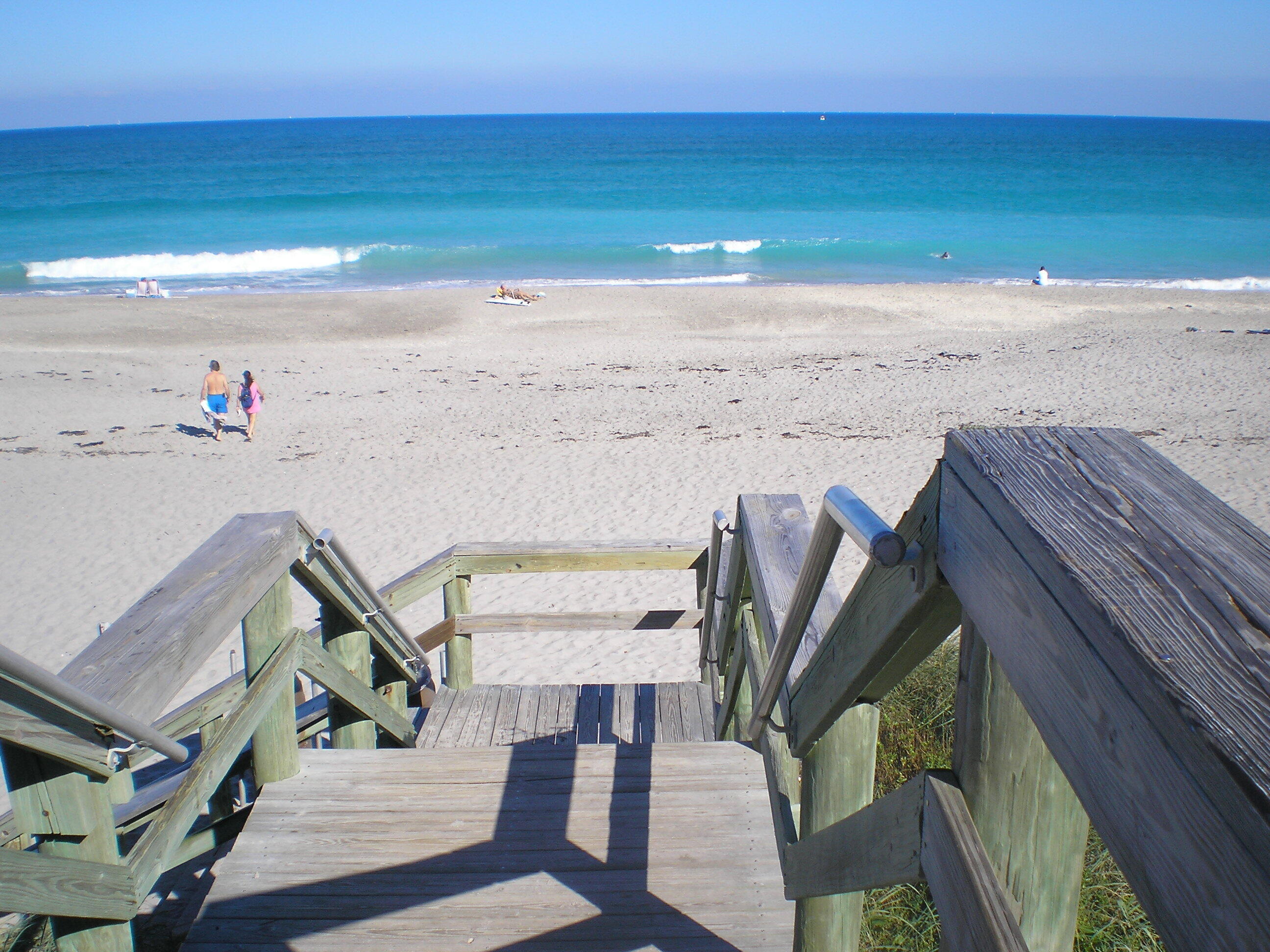 1605 Us-1, Unit B206 Jupiter, FL 33477 - Photo 31 of 35 a view of beach and ocean