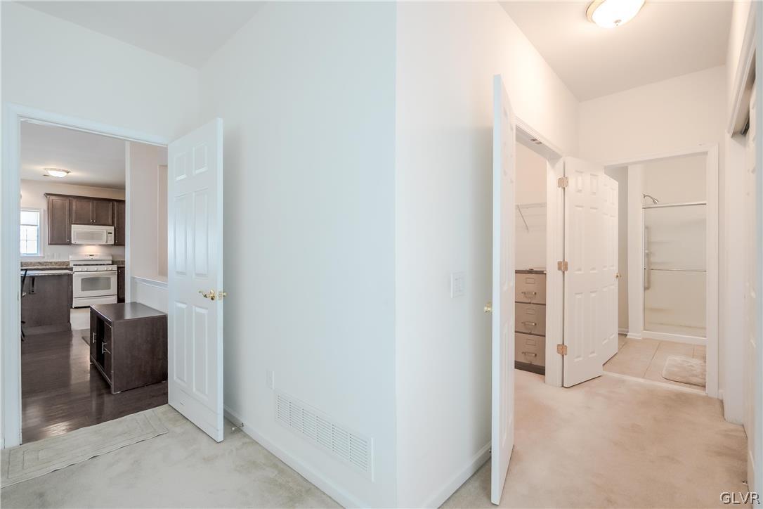 5536 Republic Way Bethlehem, PA 18017 - Photo 18 of 34