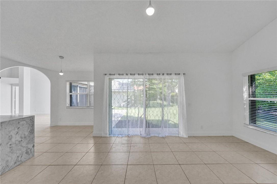 3270 Overlook Road Davie, FL 33328 - Photo 19 of 38 Photo 19