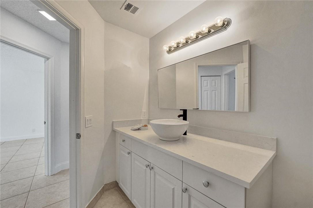 3270 Overlook Road Davie, FL 33328 - Photo 32 of 38 Photo 32