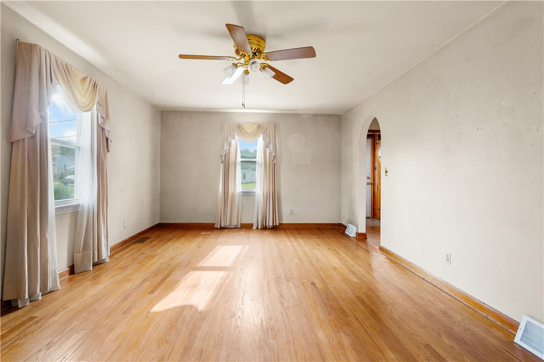 2882 Alms House Road Nazareth, PA 18064 - Photo 5 of 28 Gallery Image 5