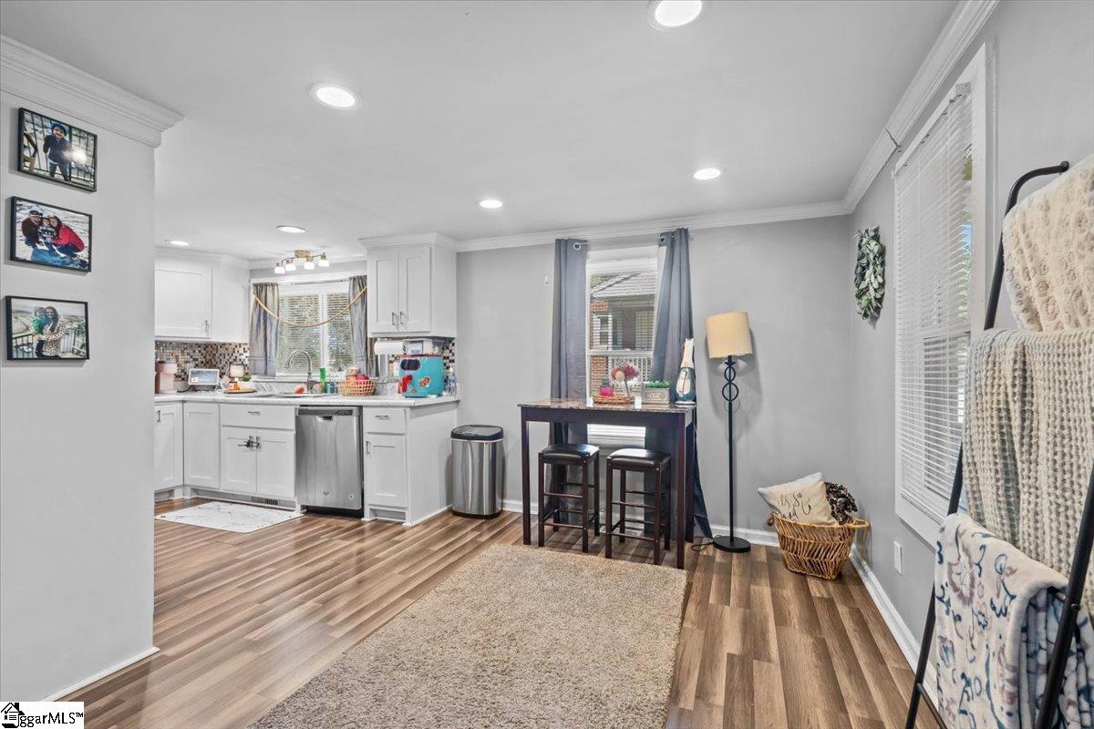 218 Palmer Street Greer, SC 29651 - Photo 9 of 32