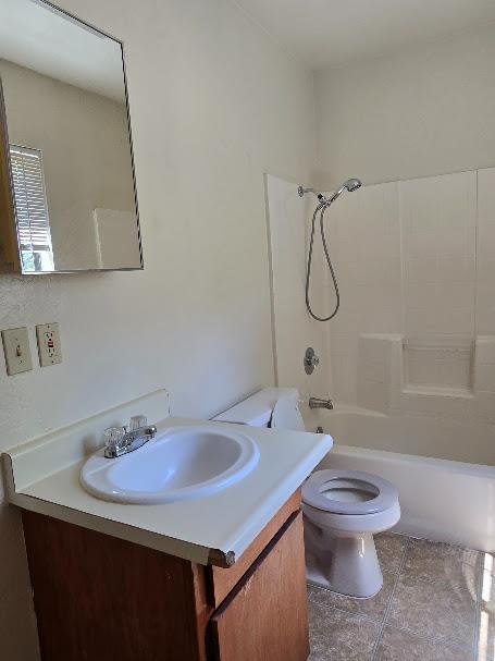 2123 Waldon Street Redding, CA 96001 - Photo 15 of 35