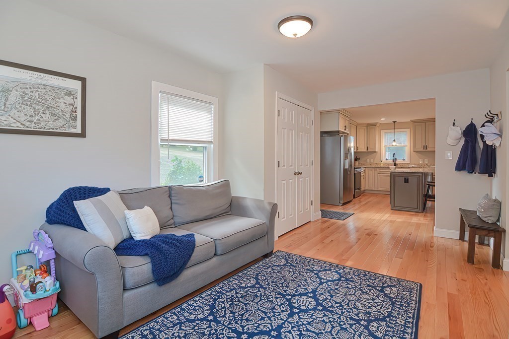 12 Webster Road Ashland, MA 01721 - Photo 13 of 42