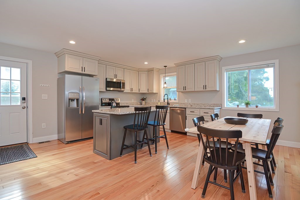 12 Webster Road Ashland, MA 01721 - Photo 4 of 42