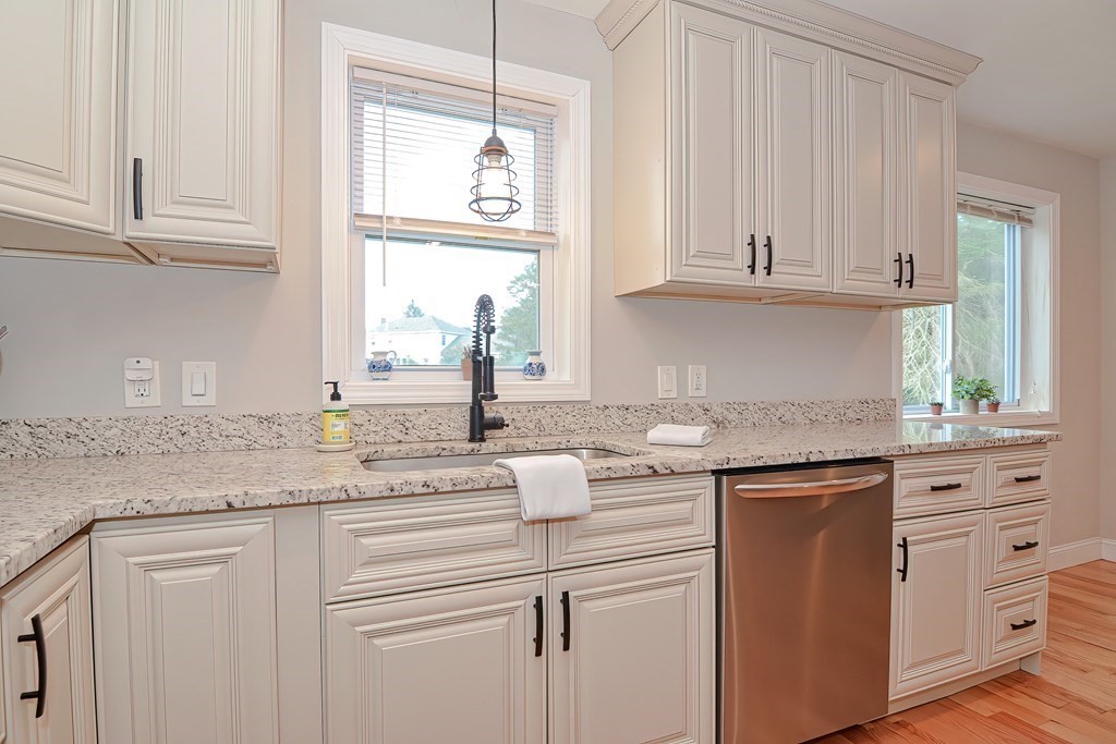 12 Webster Road Ashland, MA 01721 - Photo 7 of 42