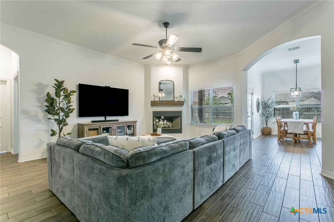 8304 Split Trl Cove Temple, TX 76502 - Photo 4 of 28 a living room with furniture and a flat screen tv