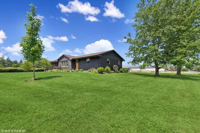 $2,950,000 | 27802 North Owens Road, Mundelein, IL 60060