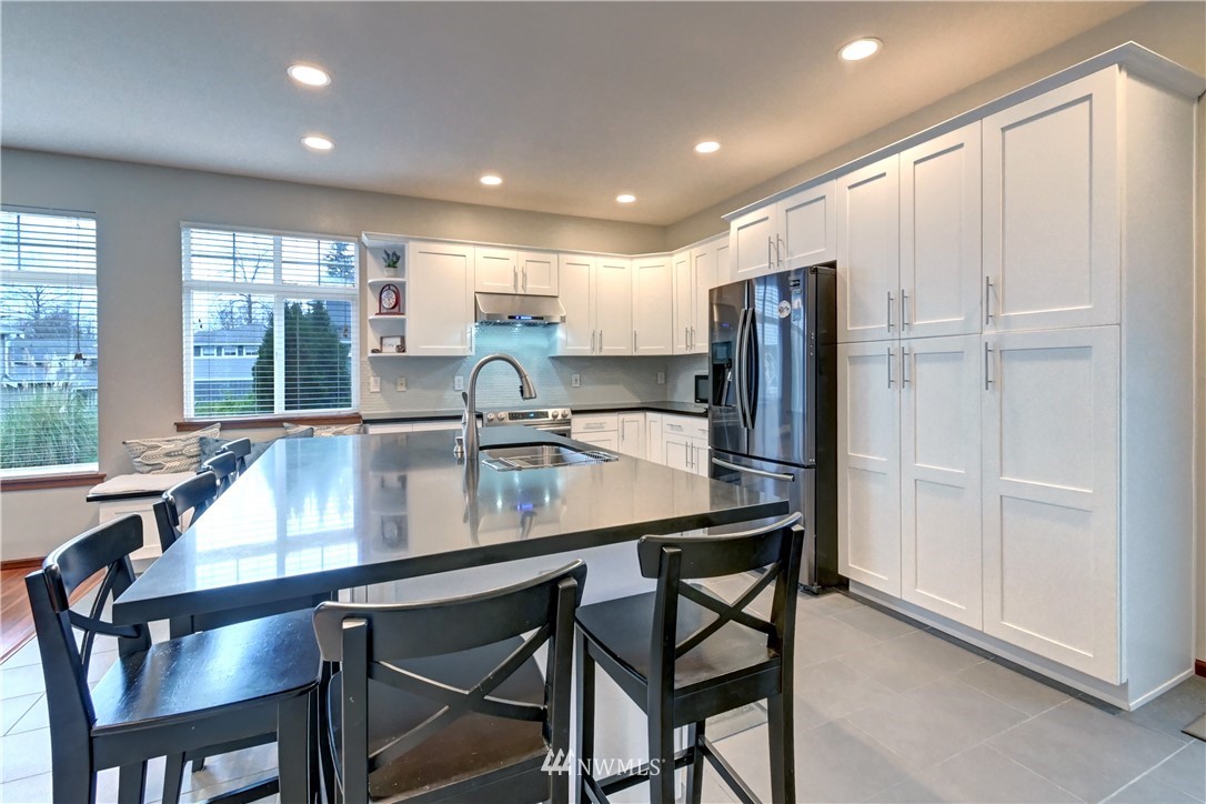 6000 Northeast 1st Street Renton, WA 98059 - Photo 11 of 31