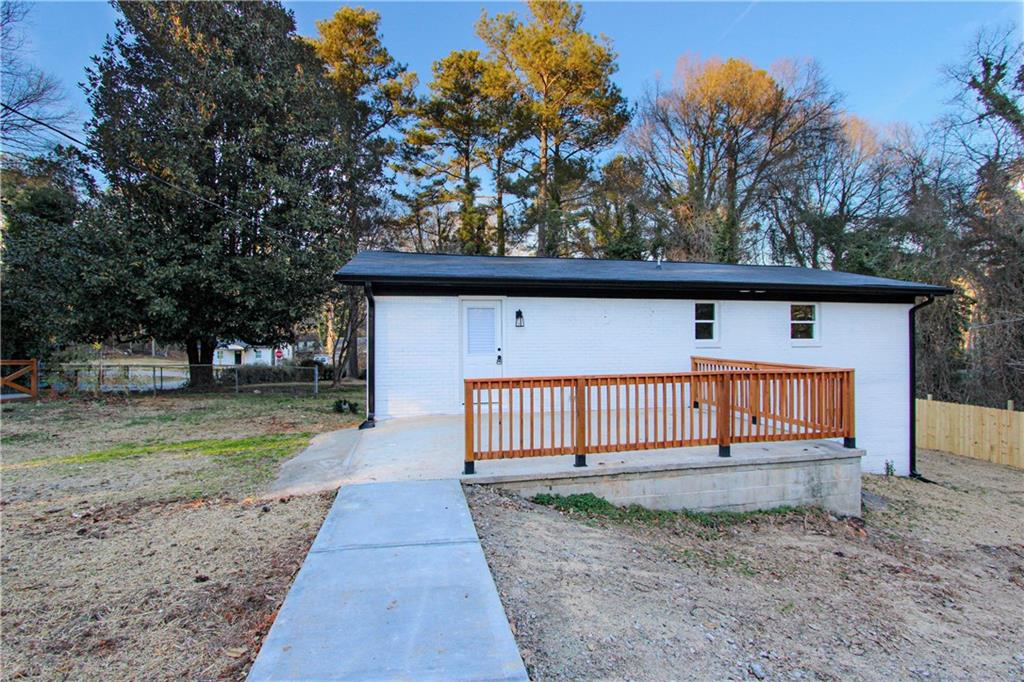 102 Welch Street Stockbridge, GA 30281 - Photo 25 of 28 a view of park with large trees