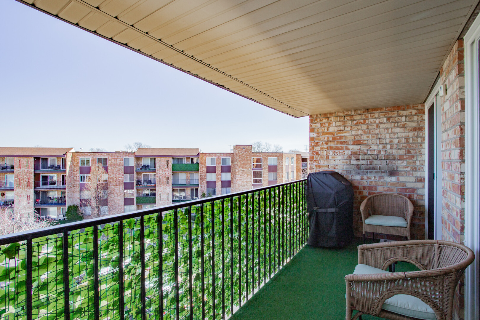 1101 Hunt Club Drive, Unit 403 Mount Prospect, IL 60056 - Photo 25 of 44