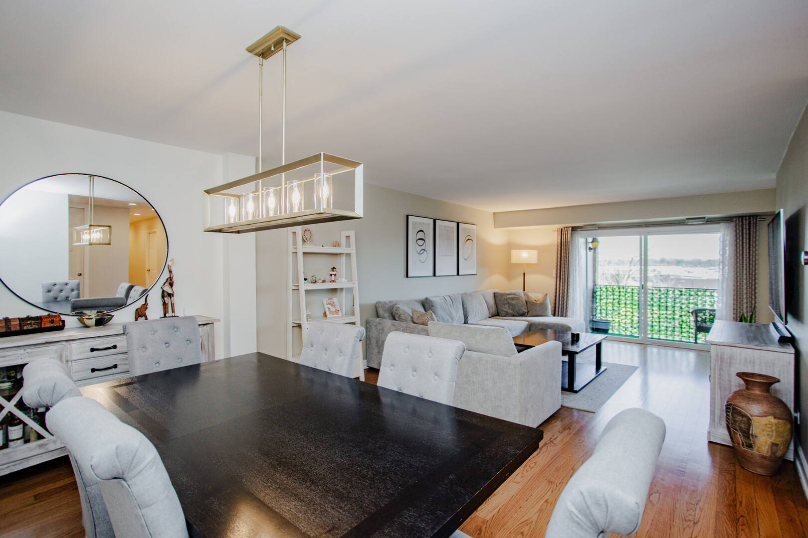 1101 Hunt Club Drive, Unit 403 Mount Prospect, IL 60056 - Photo 9 of 44