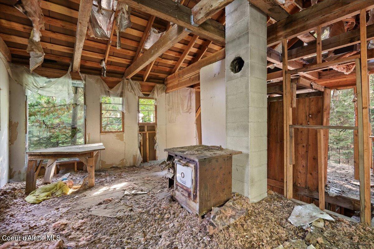 Nna Beaver Pond Trail Priest River, ID 83856 - Photo 17 of 18 14-Inside home