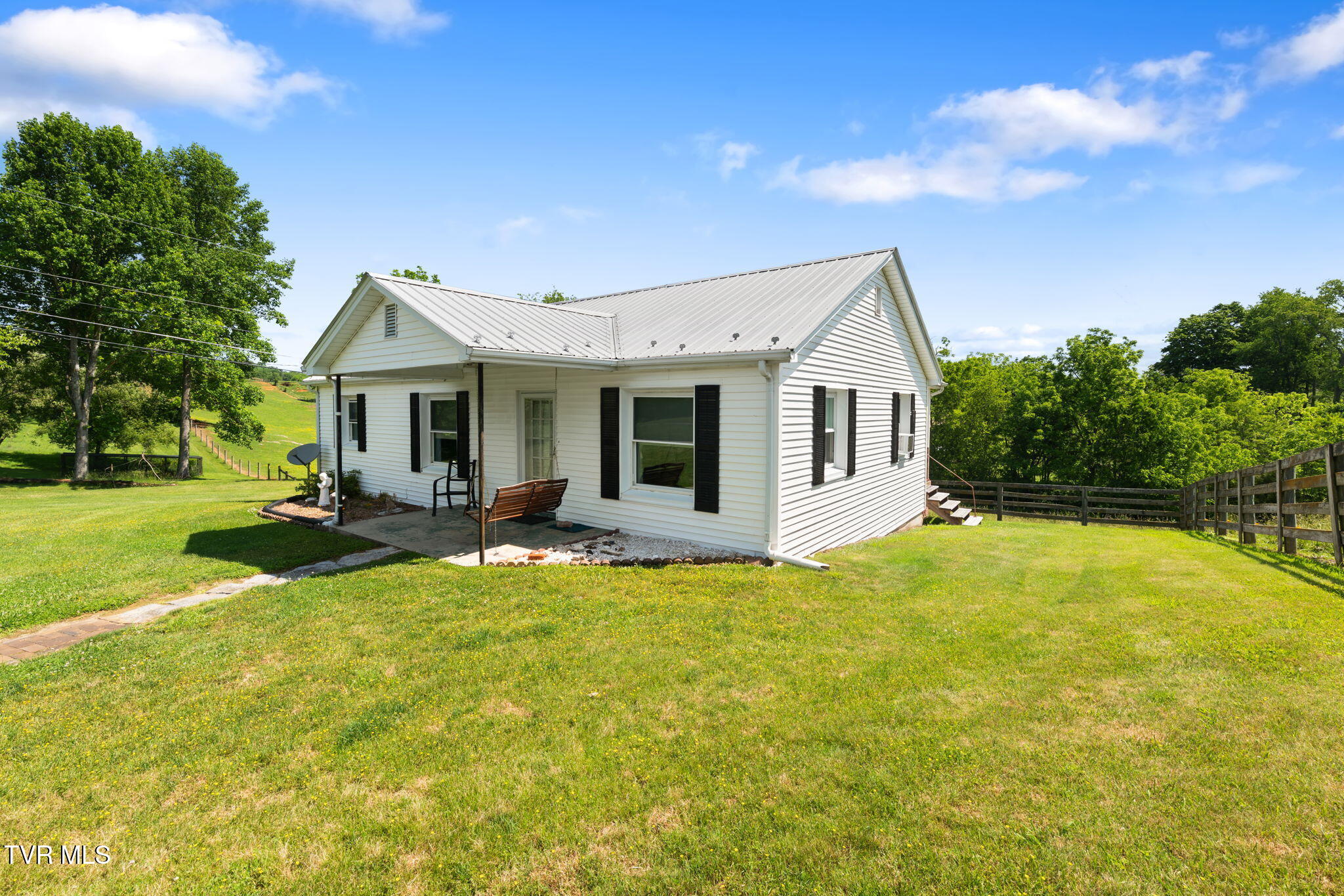 38245 Loves Mill Road Chilhowie, VA 24319 - Photo 6 of 30 3-web-or-mls-38244-loves-mill-rd