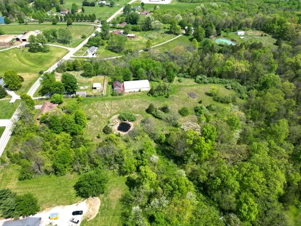 $500,000 | 8151 State Road 48, Aurora, IN 47001