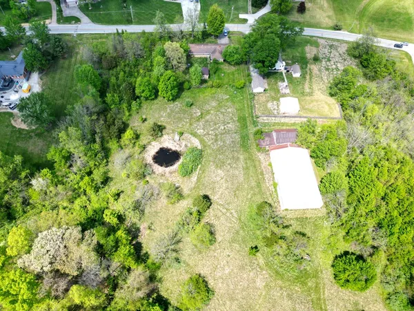 $500,000 | 8151 State Road 48, Aurora, IN 47001