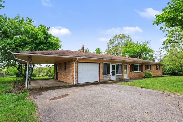 $500,000 | 8151 State Road 48, Aurora, IN 47001