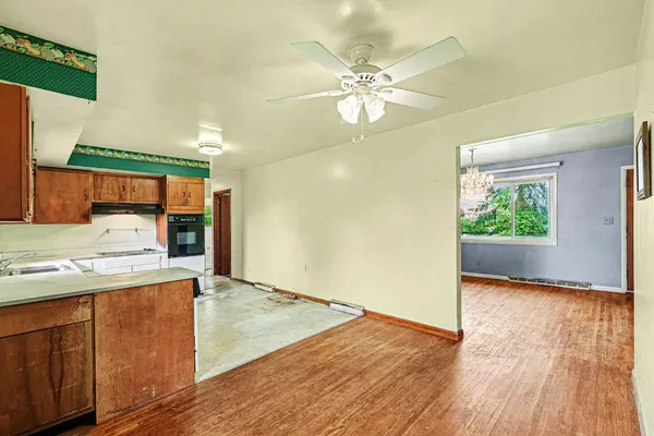 $500,000 | 8151 State Road 48, Aurora, IN 47001