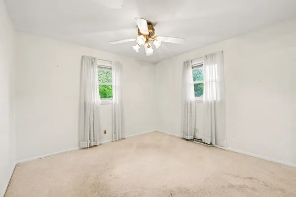 $500,000 | 8151 State Road 48, Aurora, IN 47001