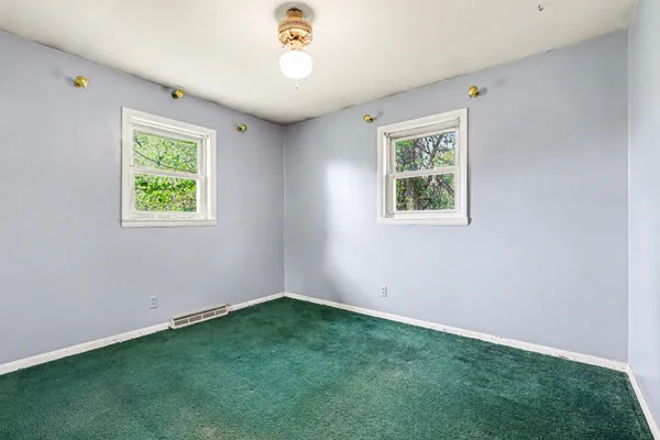 $500,000 | 8151 State Road 48, Aurora, IN 47001