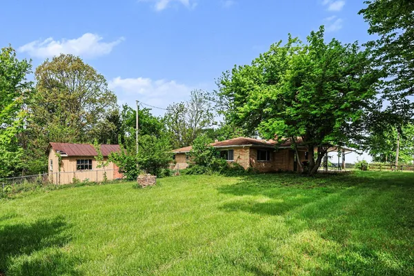 $500,000 | 8151 State Road 48, Aurora, IN 47001