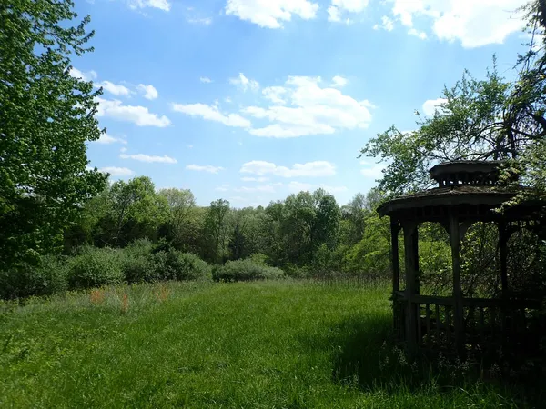 $500,000 | 8151 State Road 48, Aurora, IN 47001