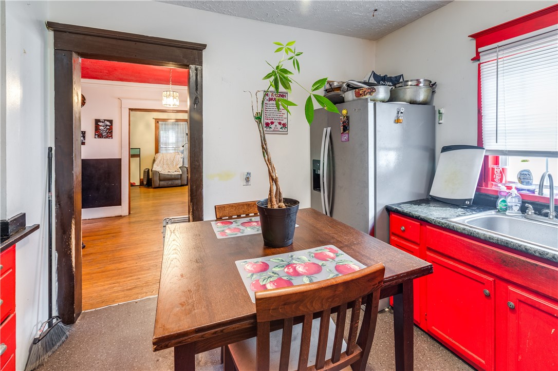 799 Atlantic Avenue Rochester, NY 14609 - Photo 13 of 37