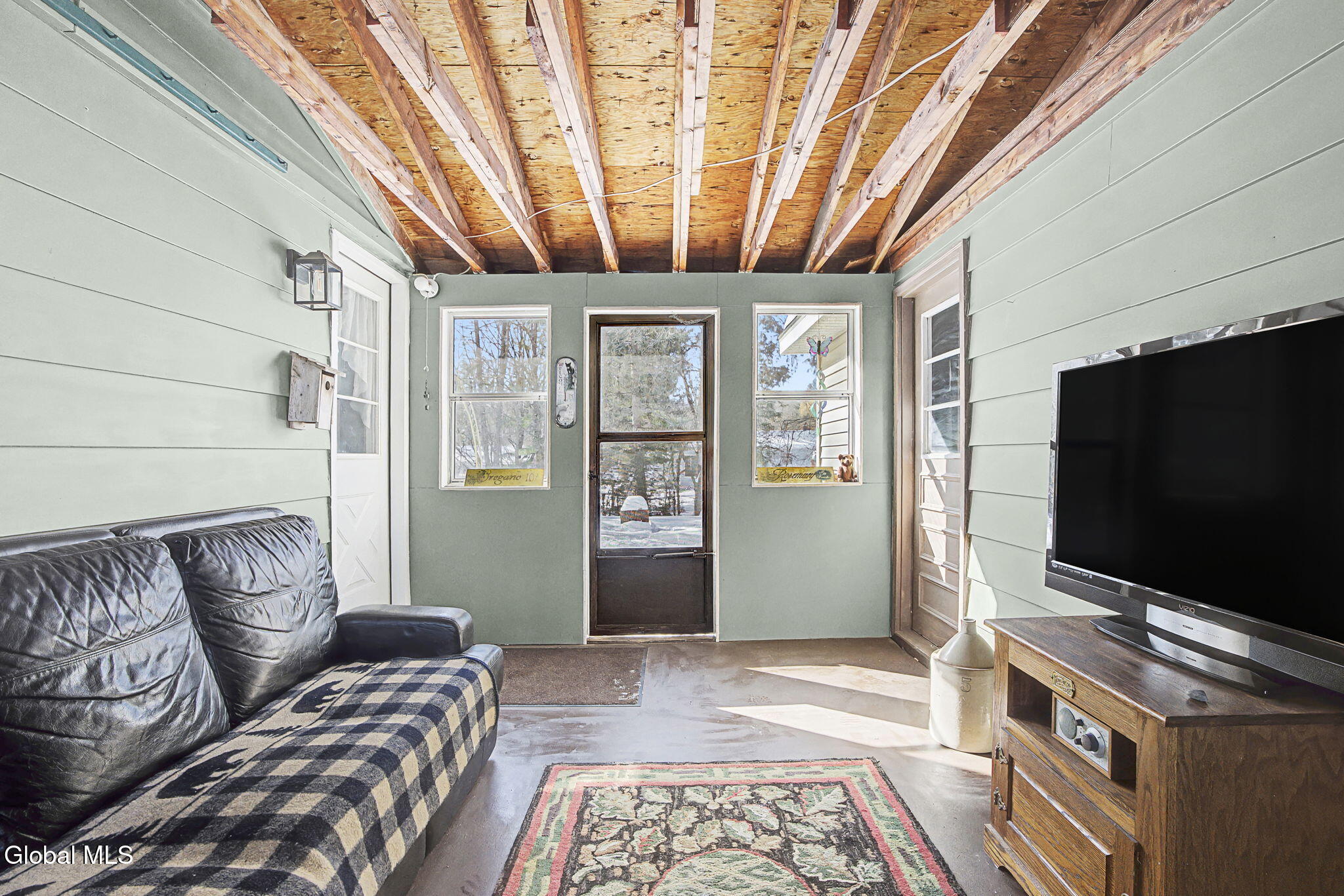 2013 Piney Point Road Troy, NY 12180 - Photo 13 of 47 6-web-or-mls-2013-piney-point-rd