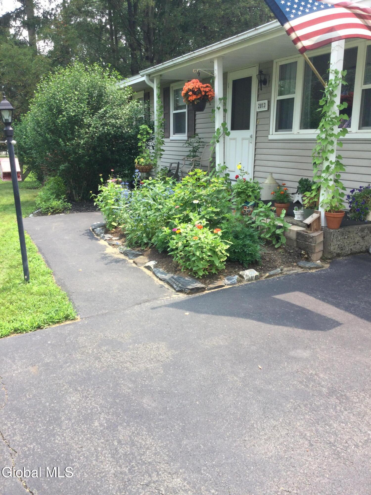 2013 Piney Point Road Troy, NY 12180 - Photo 38 of 47 IMG_1273 2