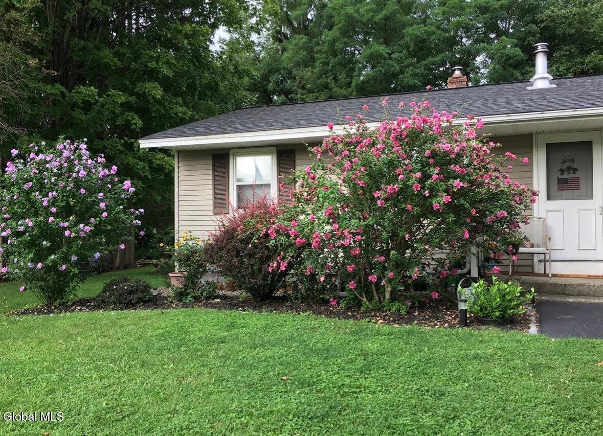 2013 Piney Point Road Troy, NY 12180 - Photo 5 of 47 IMG_1856