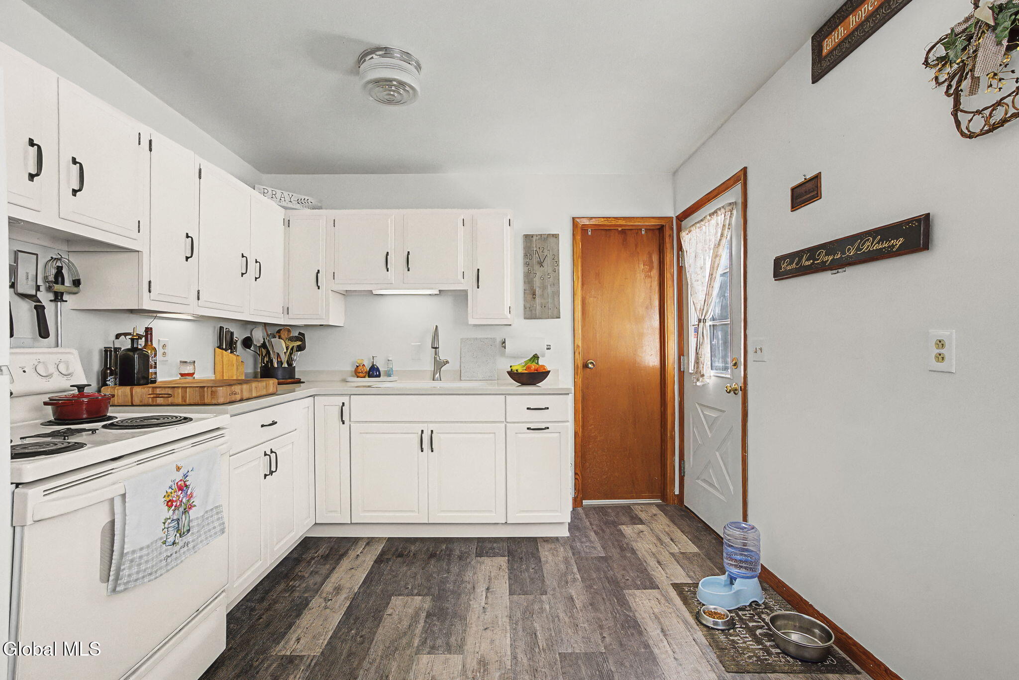 2013 Piney Point Road Troy, NY 12180 - Photo 9 of 47 11-web-or-mls-2013-piney-point-rd