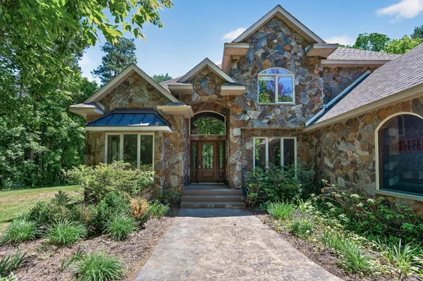 $600,000 | 26563 Woodlands Parkway, Zimmerman, MN 55398