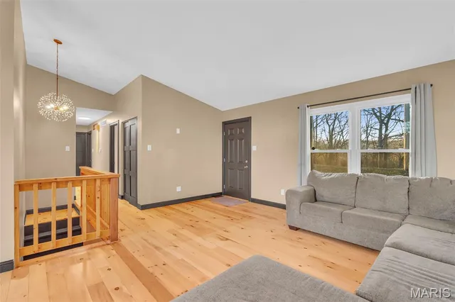 $385,000 | 2516 Ridgeview Drive, High Ridge, MO 63049