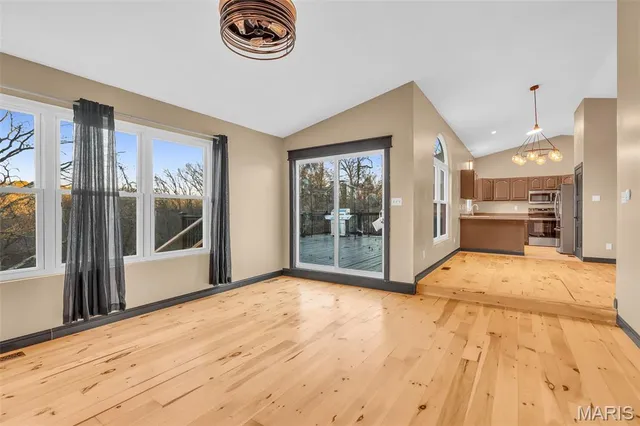 $385,000 | 2516 Ridgeview Drive, High Ridge, MO 63049